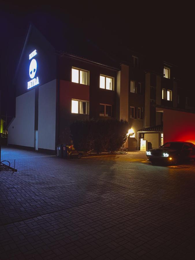 Hotel Petra Грабушице Экстерьер фото